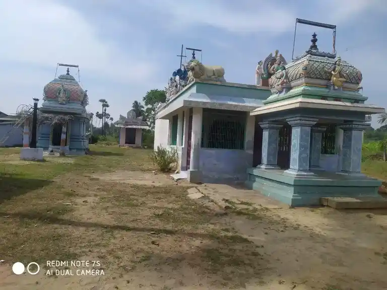 Arulmigu Mariyamman Pidariyamman Temple, Palapatty, Mannarpalayam - 636115 Arulmigu Mariyamman Pidariyamman Temple, Palapatty, Mannarpalayam - 636115, Salem - Ancient Temple Architecture and History Image 3