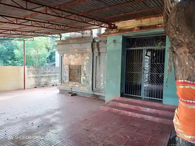 Arulmigu Mariyamman, Pidariyamman Temple, Palayakudalur - 609801 அருள்மிகு மாரியம்மன் திருக்கோயில், பழையகூடலூர் - 609801, Mayiladuthurai - Ancient Temple Architecture and History Image 2