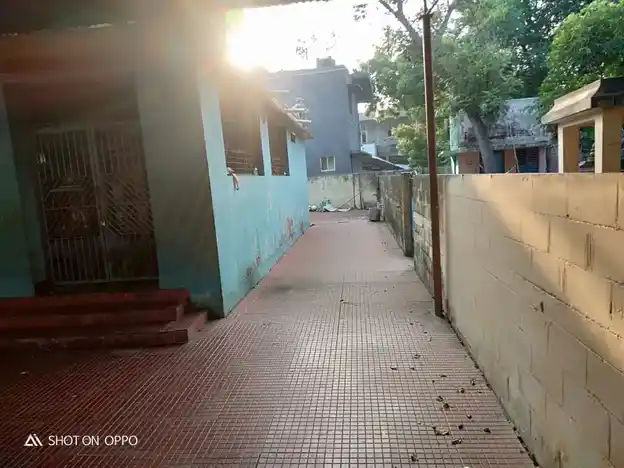 Arulmigu Mariyamman, Pidariyamman Temple, Palayakudalur - 609801 அருள்மிகு மாரியம்மன் திருக்கோயில், பழையகூடலூர் - 609801, Mayiladuthurai - Ancient Temple Architecture and History Image 4