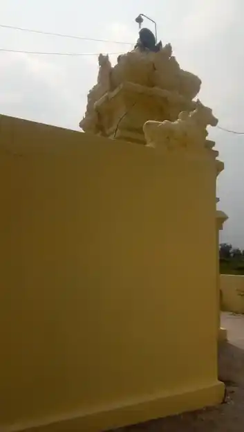 Arulmigu Mariyamman Pillaiyar Temple, Metupatti, Padi - 636809 அருள்மிகு மாரியம்மன் பிள்ளையார் திருக்கோயில், சின்னாகவுண்டன்பட்டி, சின்னாகவுண்டன்பட்டி - 636809, Dharmapuri - Ancient Temple Architecture and History Image 4