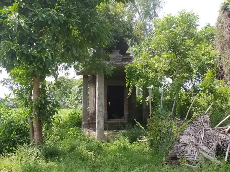 Arulmigu Mariyamman Pillayar Temple, Uthamathani - 612501 Arulmigu Mariyamman Pillayar Temple, Uthamathani - 612501, Thanjavur - Ancient Temple Architecture and History Image 4