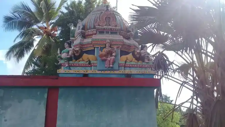 Arulmigu Mariyamman Ponnar Sangar Ninaivuchinnam, T.Idaiyapatti - 621305 Arulmigu Mariyamman Ponnar sangar Ninaivuchinnam, T.Idaiyapatti - 621305, Thiruchirappalli - Ancient Temple Architecture and History Image 3