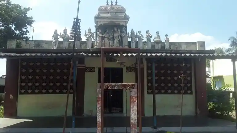 Arulmigu Mariyamman Sellandiamman Temple, Seenapuram - 638057 அருள்மிகு மாரியம்மன்மற்றும் செல்லாண்டியம்மன் திருக்கோயில், சீனாபுரம் - 638057, Erode - Ancient Temple Architecture and History Image 4