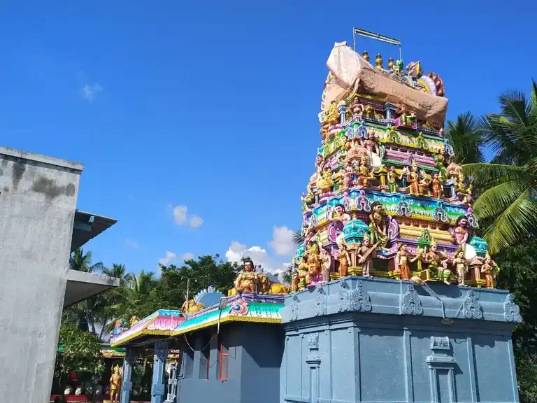 Arulmigu Mariyamman Sellandiyamman Anjaneyar Temples, Rasipuram - 637408 அருள்மிகு மாரியம்மன், செல்லாண்டியம்மன் மற்றும் ஆஞ்சநேயர் திருக்கோயில், ராசிபுரம் - 637408, Namakkal - Ancient Temple Architecture and History Image 7