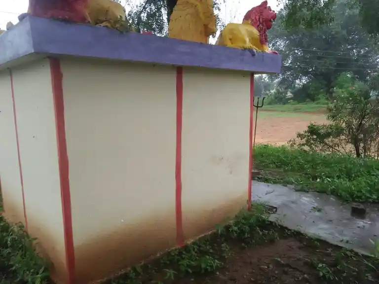 Arulmigu Mariyamman Sendraya Perumal Temple, Sangilivaadi, Chellampatty - 636903
