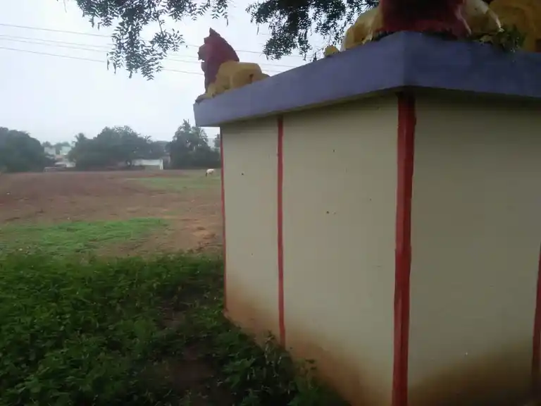 Arulmigu Mariyamman Sendraya Perumal Temple, Sangilivaadi, Chellampatty - 636903 அருள்மிகு மாரியம்மன் சென்றாயப் பெருமாள் திருக்கோயில், காவப்பட்டி, காவப்பட்டி - 636903, Dharmapuri - Ancient Temple Architecture and History Image 4