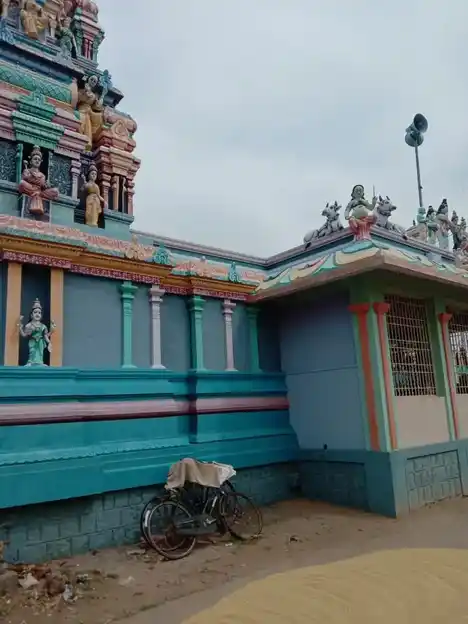 Arulmigu Mariyamman Sendraya Swamy Temple, Alapuram - 636904 அருள்மிகு மாரியம்மன், சென்றாய சுவாமி திருக்கோயில், Alapuram - 636904, Dharmapuri - Ancient Temple Architecture and History Image 2