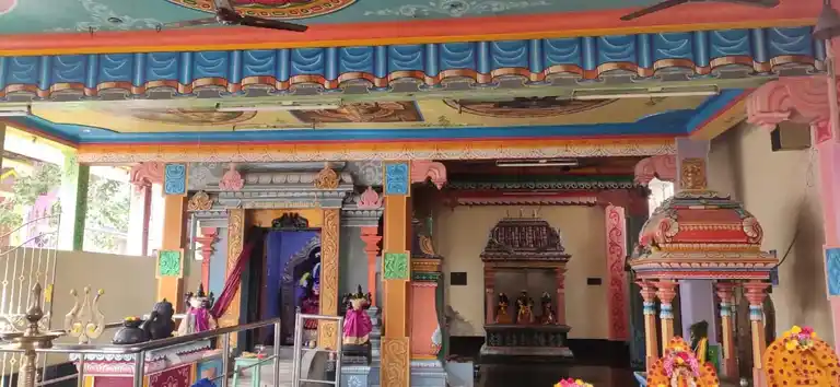 Arulmigu Mariyamman Temple, Ambur Pet - 635802 அருள்மிகு மாரியம்மன் திருக்கோயில், அம்பூர்பேட்டை - 635802, Thirupathur - Ancient Temple Architecture and History Image 4