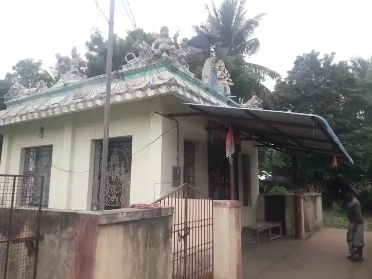 Arulmigu Mariyamman Temple, Anadhandavapuram - 609103 அருள்மிகு மாரியம்மன் திருக்கோயில், Aanandhathandavapuram - 609103, Mayiladuthurai - Ancient Temple Architecture and History Image 5