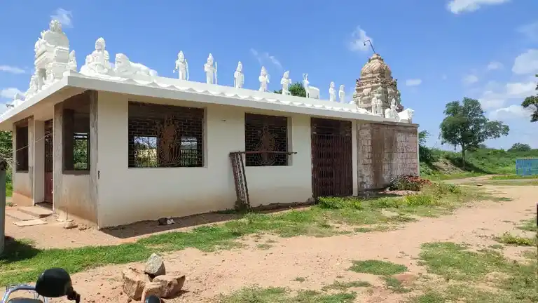 Arulmigu Mariyamman Temple, Aniyapoor - 621303 Arulmigu Mariyamman Temple, Aniyapoor - 621303, Thiruchirappalli - Ancient Temple Architecture and History Image 2
