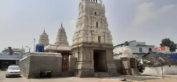 Arulmigu Mariyamman Temple, Chinadharapuram - 639202 அருள்மிகு மாரியம்மன் திருக்கோயில், Chinadharapuram - 639202, Karur - Ancient Temple Architecture and History Image 3