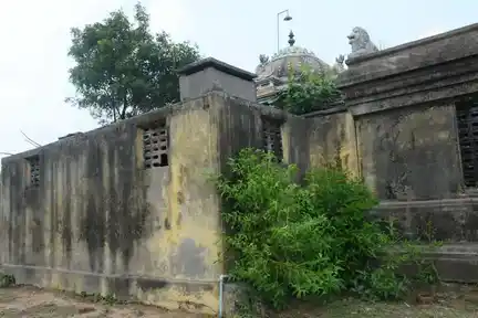 Arulmigu Mariyamman Temple, Dharmadhanapuram - 609117 அருள்மிகு மாரியம்மன் திருக்கோயில், தர்மதானபுரம் - 609117, Mayiladuthurai - Ancient Temple Architecture and History Image 4