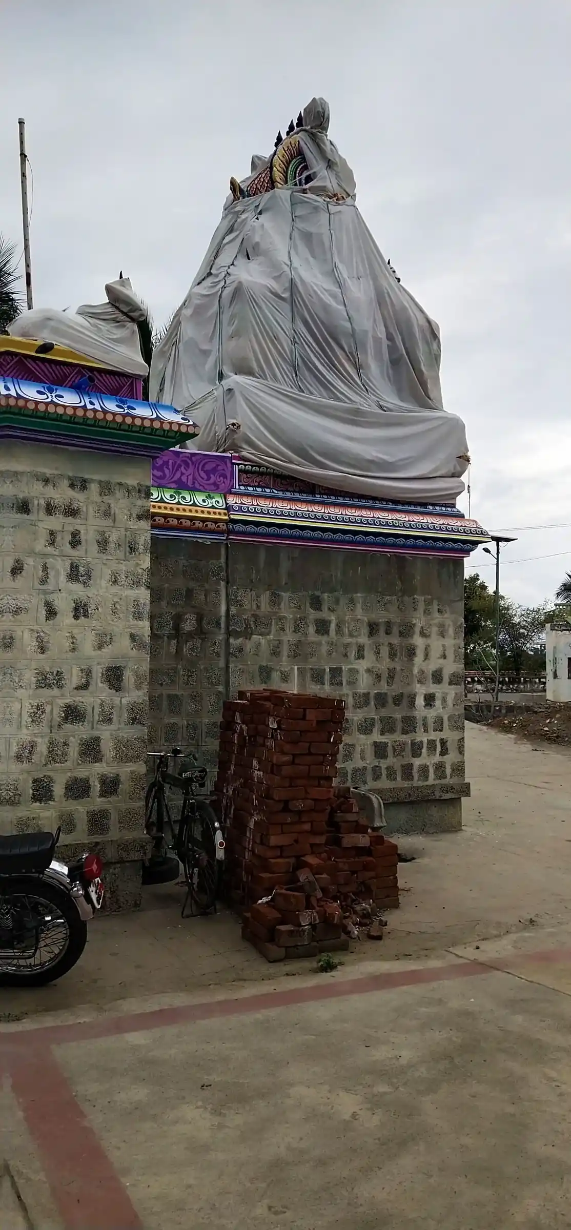 Arulmigu Mariyamman Temple, Dhevarapatti - 621002 Arulmigu Mariyamman Temple, Dhevarapatti - 621002, Thiruchirappalli - Ancient Temple Architecture and History Image 2