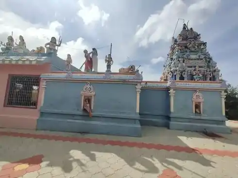Arulmigu Mariyamman Temple, Ettiyampatti, Ettiyampatti - 636903 அருள்மிகு மாரியம்மன் திருக்கோயில், ஈட்டியம்பட்டி, ஈட்டியம்பட்டி - 636903, Dharmapuri - Ancient Temple Architecture and History Image 3