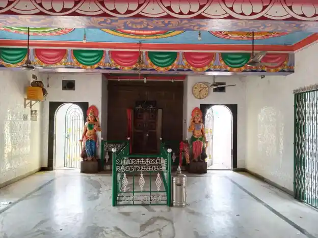Arulmigu Mariyamman Temple, Gandhipuram, Sendamangalam - 637409 அருள்மிகு மாரியம்மன் திருக்கோயில், காந்திபுரம், Sendamangalam - 637409, Namakkal - Ancient Temple Architecture and History Image 3