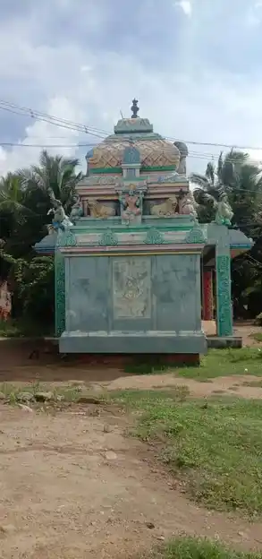 Arulmigu Mariyamman Temple, Gumbarahalli - 635123 அருள்மிகு மாரியம்மன் திருக்கோயில், Gumbarahalli - 635123, Dharmapuri - Ancient Temple Architecture and History Image 4