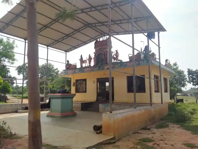 Arulmigu Mariyamman Temple, Ilaikadambur - 621719
