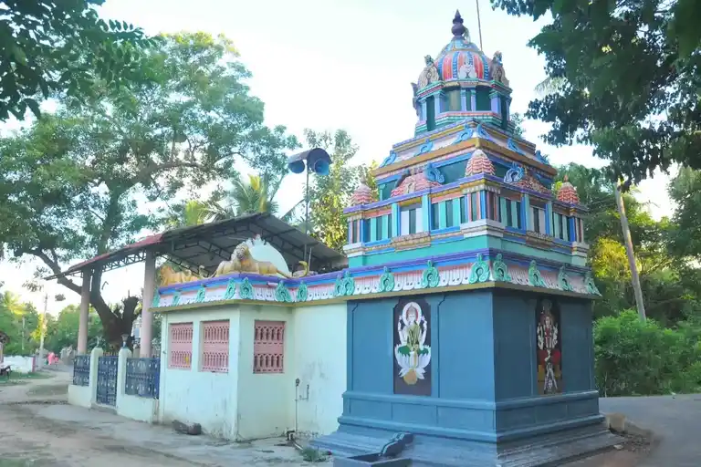 Arulmigu Mariyamman Temple, Illupur, Illupur - 609308 அருள்மிகு மாரியம்மன் திருக்கோயில், Illupur, Illupur - 609308, Mayiladuthurai - Ancient Temple Architecture and History Image 3