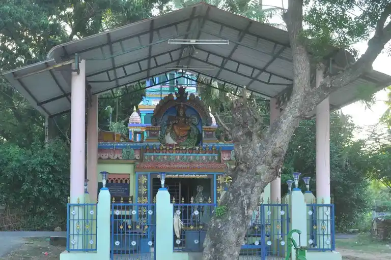 Arulmigu Mariyamman Temple, Illupur, Illupur - 609308 அருள்மிகு மாரியம்மன் திருக்கோயில், Illupur, Illupur - 609308, Mayiladuthurai - Ancient Temple Architecture and History Image 4