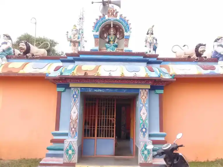 Arulmigu Mariyamman Temple, Irudaiyaanpattu - 605702 அருள்மிகு மாரியம்மன் திருக்கோயில், Irudaiyaanpattu - 605702, Kallakurichi - Ancient Temple Architecture and History Image 2