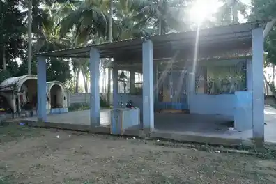 Arulmigu Mariyamman Temple, Kadalangudi, Kadalangudi - 609801 அருள்மிகு மாரியம்மன் திருக்கோயில், கடலங்குடி - 609801, Mayiladuthurai - Ancient Temple Architecture and History Image 2