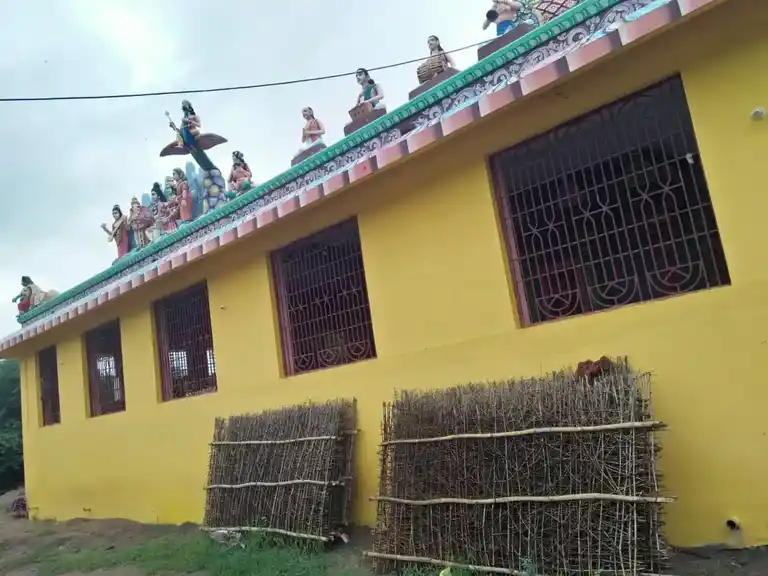 Arulmigu Mariyamman Temple, Kalingarayanallur - 621701 Arulmigu Mariyamman Temple, Kalingarayanallur - 621701, Perambalur - Ancient Temple Architecture and History Image 3