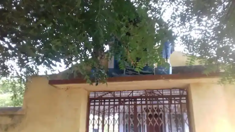 Arulmigu Mariyamman Temple, Kanavaipatti, Ladduvadi - 637001 அருள்மிகு மாரியம்மன் திருக்கோயில், கணவாய்பட்டி, Ladduvadi - 637001, Namakkal - Ancient Temple Architecture and History Image 2