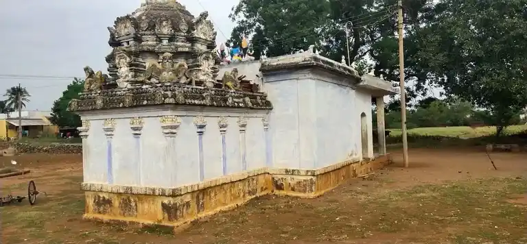Arulmigu Mariyamman Temple, Karattampatti - 621014 Arulmigu Mariyamman Temple, Karattampatti - 621014, Thiruchirappalli - Ancient Temple Architecture and History Image 2