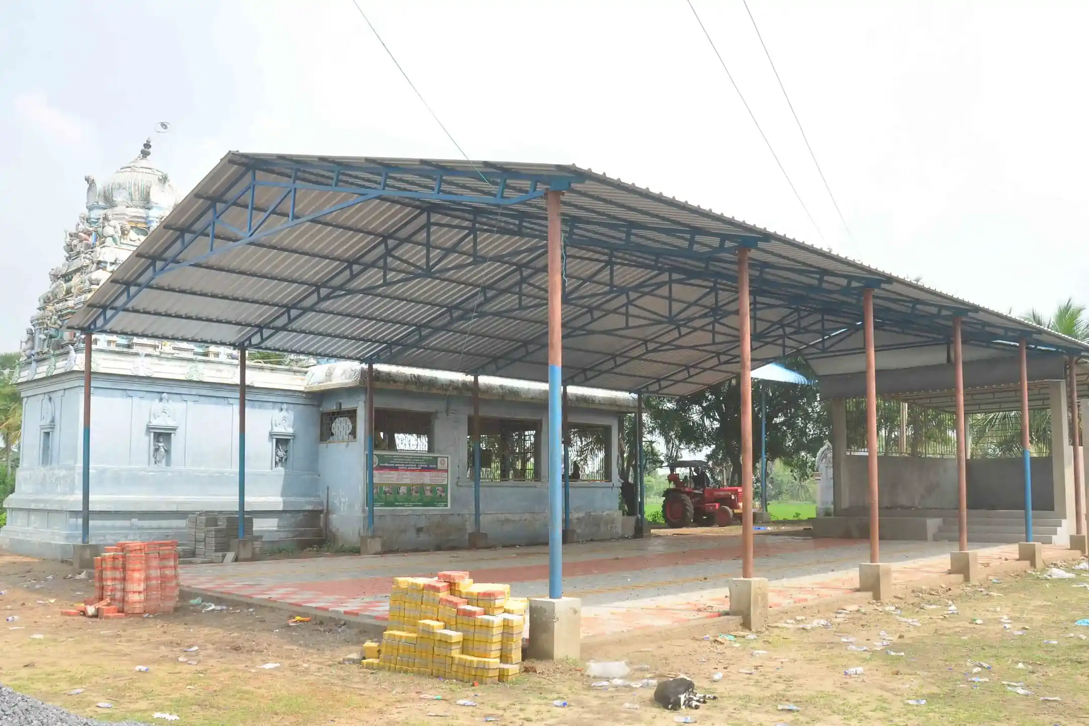 Arulmigu Mariyamman Temple, Karukudi - 609306 Arulmigu Mariyamman Temple, Karukudi - 609306, Mayiladuthurai - Ancient Temple Architecture and History Image 3