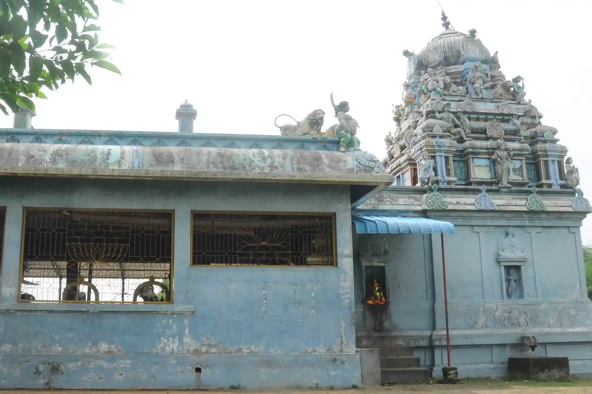 Arulmigu Mariyamman Temple, Karukudi - 609306 Arulmigu Mariyamman Temple, Karukudi - 609306, Mayiladuthurai - Ancient Temple Architecture and History Image 7