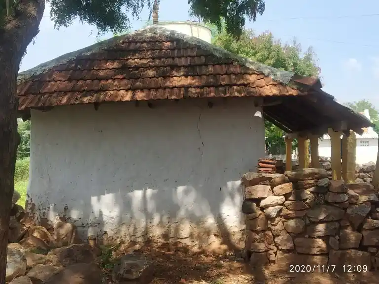 Arulmigu Mariyamman Temple, Karumbulipatti - 621306 Arulmigu Mariyamman Temple, Karumbulipatti - 621306, Thiruchirappalli - Ancient Temple Architecture and History Image 4
