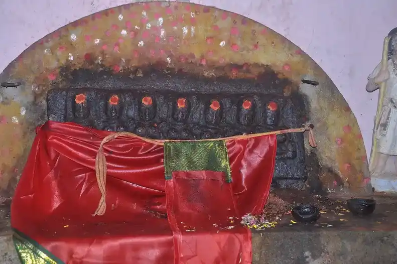 Arulmigu Mariyamman Temple, Keezhavazhakkarai - 611104 அருள்மிகுமாரியம்மன் திருக்கோயில், Keezhavazhakkarai - 611104, Nagapattinam - Ancient Temple Architecture and History Image 3