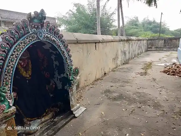 Arulmigu Mariyamman Temple, Kizhaparuthikudi - 612203 அருள்மிகு மாரியம்மன் திருக்கோயில், ஆரலூர் - 612203, Mayiladuthurai - Ancient Temple Architecture and History Image 3