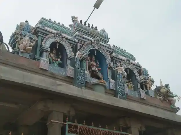 Arulmigu Mariyamman Temple, Ladapuram - 621121 அருள்மிகு மாரியம்மன் திருக்கோயில், Ladapuram - 621121, Perambalur - Ancient Temple Architecture and History Image 4