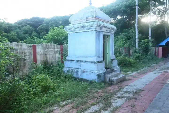 Arulmigu Mariyamman Temple, Madappuram - 609309 Arulmigu Mariyamman Temple, Madappuram - 609309, Mayiladuthurai - Ancient Temple Architecture and History Image 2