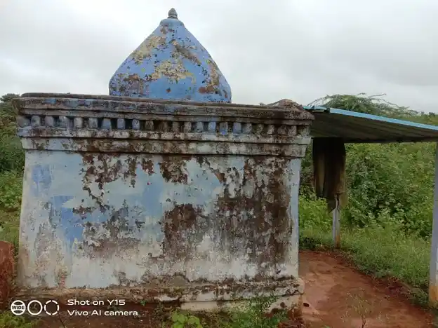 Arulmigu Mariyamman Temple, Mambadi - 636903 அருள்மிகு மாரியம்மன் திருக்கோயில், .பறையப்பட்டி, .பறையப்பட்டி - 636903, Dharmapuri - Ancient Temple Architecture and History Image 2
