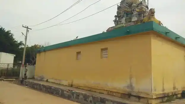 Arulmigu Mariyamman Temple, Manakkudi - 621705 அருள்மிகு மாரியம்மன் திருக்கோயில், மணக்குடி - 621705, Ariyalur - Ancient Temple Architecture and History Image 4