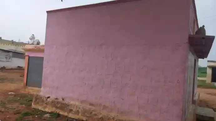 Arulmigu Mariyamman Temple, Mavathoor - 621311 அருள்மிகு மாரியம்மன் திருக்கோயில், Mavathoor - 621311, Karur - Ancient Temple Architecture and History Image 2