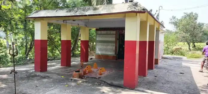 Arulmigu Mariyamman Temple, Melpadi - 632520 அருள்மிகு மாரியம்மன் திருக்கோயில், மேல்பாடி - 632520, Vellore - Ancient Temple Architecture and History Image 2
