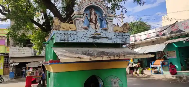 Arulmigu Mariyamman Temple, Mittur - 635752 அருள்மிகு மாரியம்மன் திருக்கோயில், மிட்டுர் - 635752, Thirupathur - Ancient Temple Architecture and History Image 4