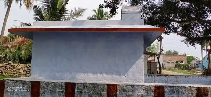 Arulmigu Mariyamman Temple, Morappur - 635305 அருள்மிகு மாரியம்மன் திருக்கோயில், மாம்பட்டி, மாம்பட்டி - 635305, Dharmapuri - Ancient Temple Architecture and History Image 3