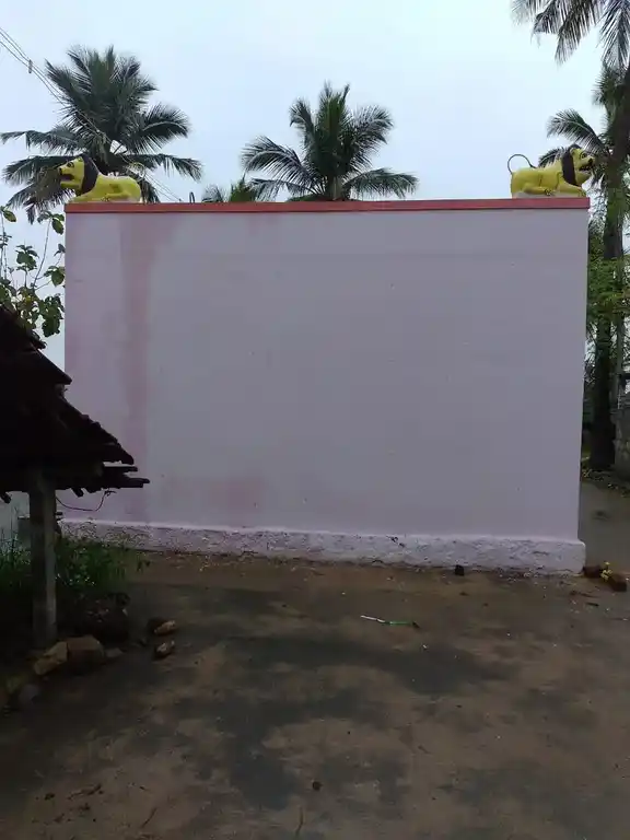 Arulmigu Mariyamman Temple, Nachanampatti - 636903 அருள்மிகு மாரியம்மன் திருக்கோயில், நாச்சினம்பட்டி - 636903, Dharmapuri - Ancient Temple Architecture and History Image 3