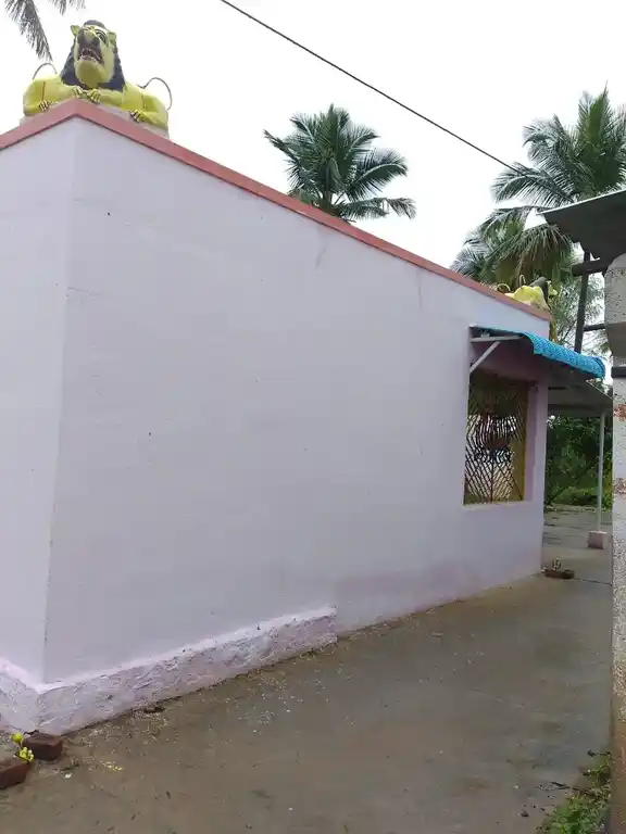 Arulmigu Mariyamman Temple, Nachanampatti - 636903 அருள்மிகு மாரியம்மன் திருக்கோயில், நாச்சினம்பட்டி - 636903, Dharmapuri - Ancient Temple Architecture and History Image 4