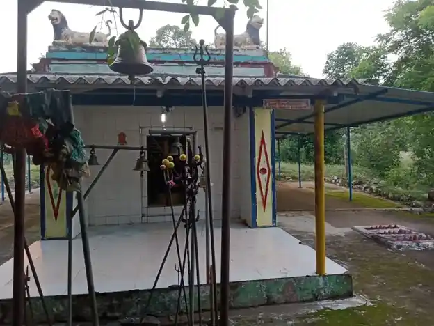 Arulmigu Mariyamman Temple, Narippalli - 636906 அருள்மிகு மாரியம்மன் திருக்கோயில், வேட்ரப்பட்டி, வேட்ரப்பட்டி - 636906, Dharmapuri - Ancient Temple Architecture and History Image 2