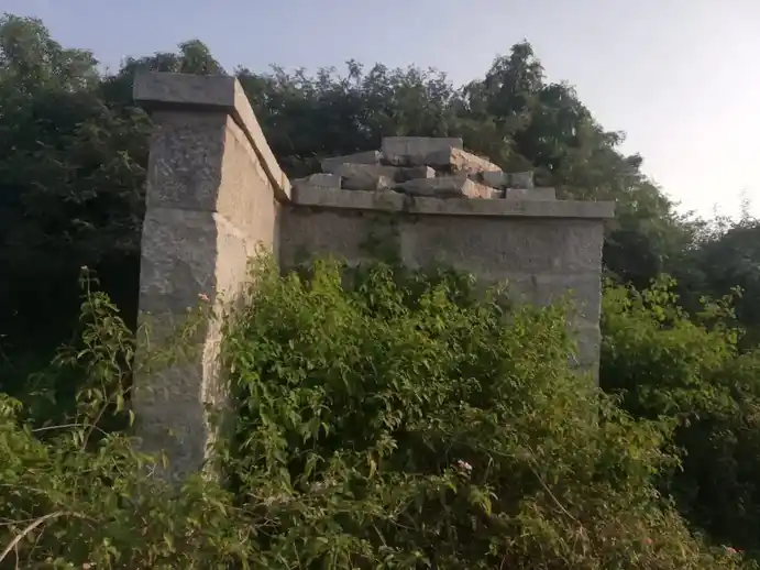 Arulmigu Mariyamman Temple, Near Check Post, Tatatarai - 635121 Temple