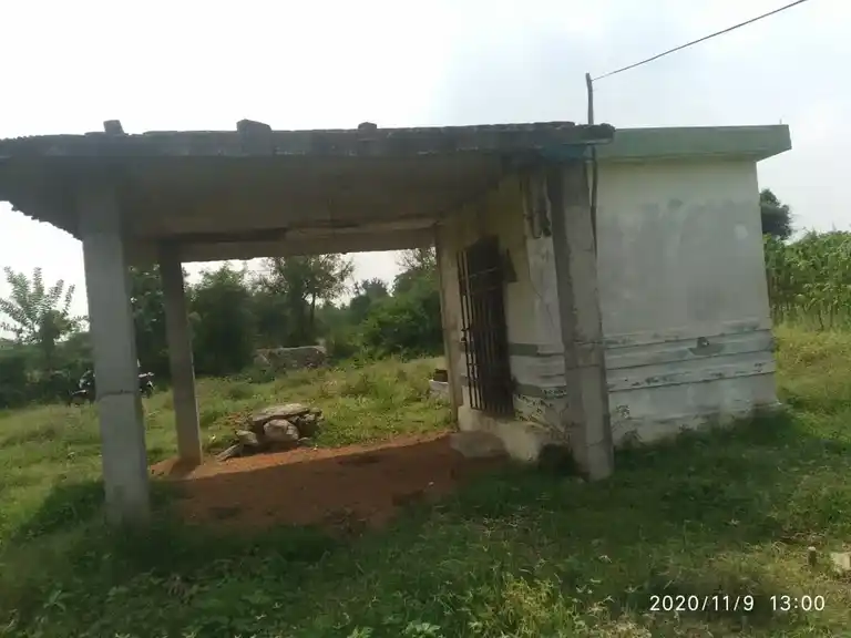Arulmigu Mariyamman Temple, P S Agraharam - 636809 அருள்மிகு மாரியம்மன் திருக்கோயில், கொத்தனாம்பட்டி - 636809, Dharmapuri - Ancient Temple Architecture and History Image 2