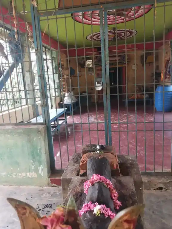 Arulmigu Mariyamman Temple, Padugai, Muthalaimedu - 609101 Temple
