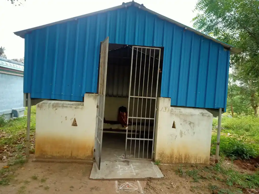 Arulmigu Mariyamman Temple, Pazhaiyasiruvangur - 606206 அருள்மிகு மாரியம்மன் திருக்கோயில், Pazhaiyasiruvangur - 606206, Kallakurichi - Ancient Temple Architecture and History Image 2