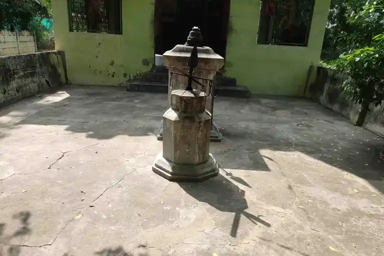 Arulmigu Mariyamman Temple, Pazhavalangudi - 609404 Arulmigu Mariyamman Temple, Pazhavalangudi - 609404, Mayiladuthurai - Ancient Temple Architecture and History Image 4