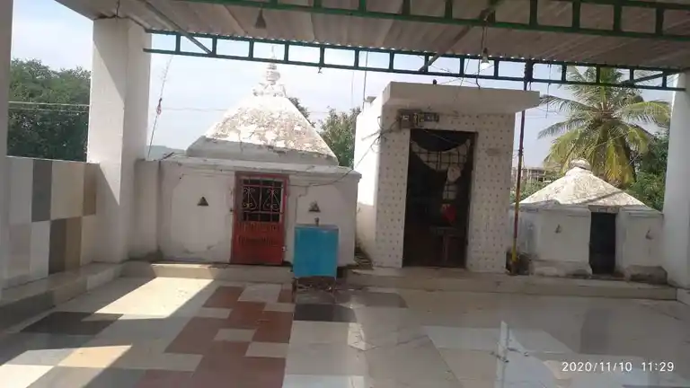 Arulmigu Mariyamman Temple, Periyanahalli - 635111 அருள்மிகு மாரியம்மன் திருக்கோயில், Periyanahalli - 635111, Dharmapuri - Ancient Temple Architecture and History Image 4